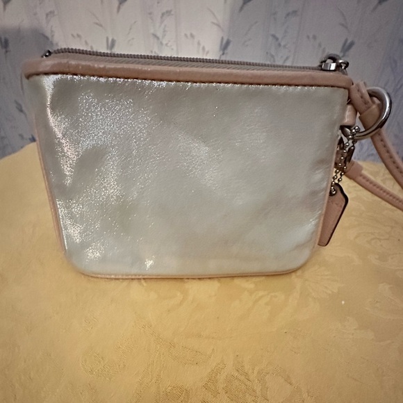 Coach Poppy Cream and Tan Satin Leather Wristlet - Picture 4 of 11